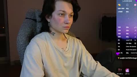 esajukyy online show from April 2026 05:30:01 PM