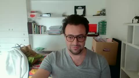 esibizionista 91 online show from February 2025 03:26:01 PM