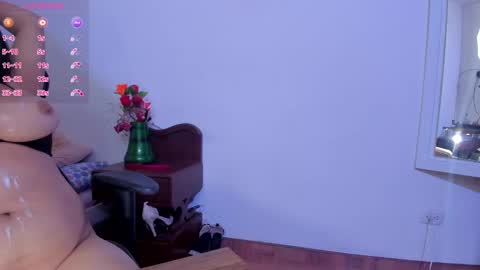 esme online show from March 2025 01:12:01 AM