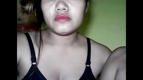 Snapshot of especialgirl_28 chatting on December 2024 02:27:01 PM especialgirl_28 online show from December 2024 02:27:01 PM