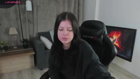 Snapshot of este_ria chatting on December 2024 03:26:01 AM esteria online show from December 2024 03:26:01 AM