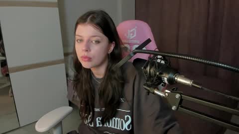 Snapshot of este_ria chatting on December 2024 04:34:02 AM esteria online show from December 2024 04:34:02 AM