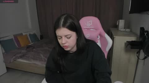 Snapshot of este_ria chatting on January 2025 04:08:01 AM esteria online show from January 2025 04:08:01 AM