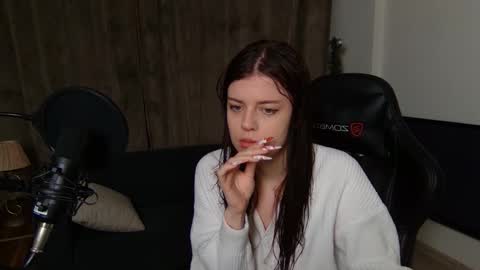 Snapshot of este_ria chatting on January 2025 02:20:01 AM esteria online show from January 2025 02:20:01 AM