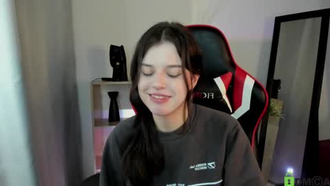 Snapshot of este_ria chatting on January 2025 09:45:01 PM esteria online show from January 2025 09:45:01 PM