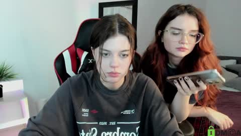 Snapshot of este_ria chatting on January 2025 12:49:01 AM esteria online show from January 2025 12:49:01 AM