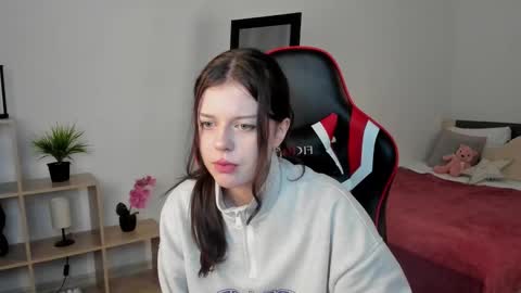 Snapshot of este_ria chatting on January 2025 07:40:01 PM esteria online show from January 2025 07:40:01 PM