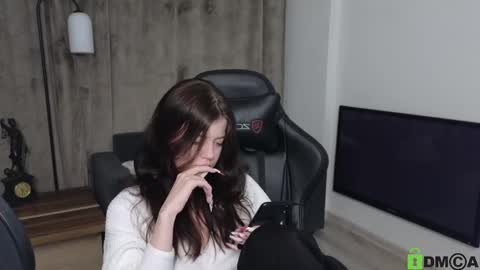 Snapshot of este_ria chatting on January 2025 09:47:02 PM esteria online show from January 2025 09:47:02 PM