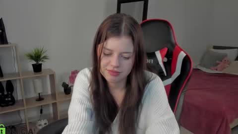 Snapshot of este_ria chatting on January 2025 03:52:01 PM esteria online show from January 2025 03:52:01 PM