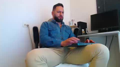 esteban online show from March 2026 02:00:02 PM