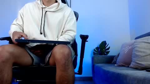 ESTEBAN online show from April 2026 11:02:01 AM