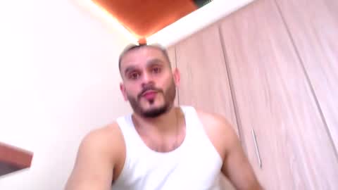 Esteban Fernandez online show from February 2025 06:12:01 PM