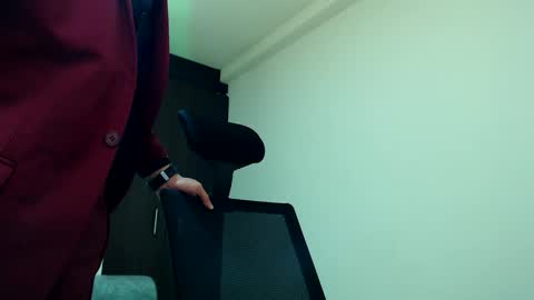 Esteban Fernandez online show from November 2025 02:22:01 AM