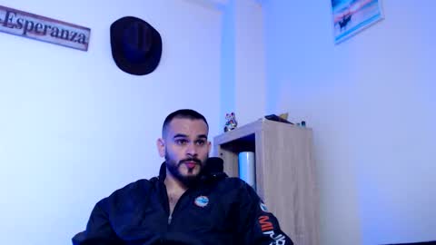 Esteban Fernandez online show from March 2026 06:07:02 AM