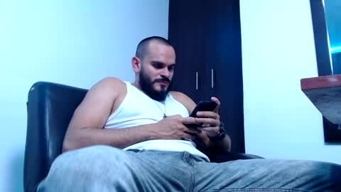 Snapshot of esteban_fer chatting on May 2026 02:53:02 AM Esteban Fernandez online show from May 2026 02:53:02 AM