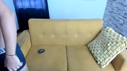 Snapshot of esteban_rios_ chatting on November 2025 11:47:02 AM Esteban Rios online show from November 2025 11:47:02 AM