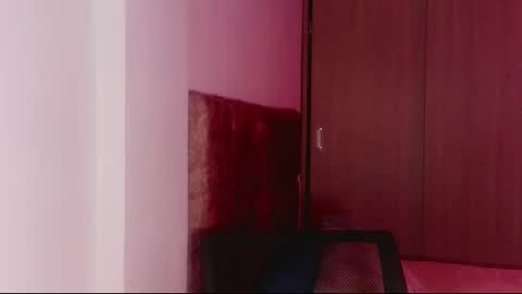 estefa1 online show from November 2025 03:00:02 PM