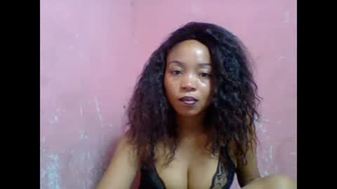 estelah20 online show from October 2025 05:41:02 AM