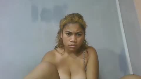 Snapshot of estelah796836 chatting on June 2026 06:31:01 AM estelah796836 online show from June 2026 06:31:01 AM