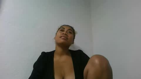 Snapshot of estelah796836 chatting on June 2026 07:09:02 AM estelah796836 online show from June 2026 07:09:02 AM