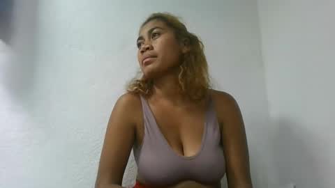 Snapshot of estelah796836 chatting on June 2026 03:32:02 PM estelah796836 online show from June 2026 03:32:02 PM