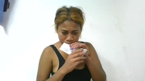 Snapshot of estelah796836 chatting on June 2026 07:44:01 AM estelah796836 online show from June 2026 07:44:01 AM