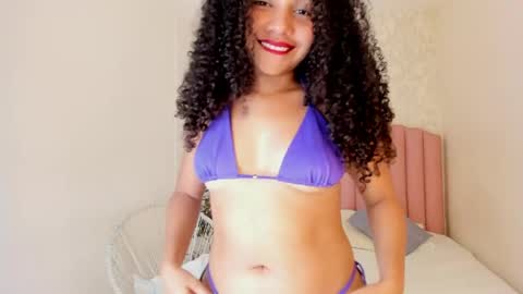Snapshot of esther_sofia chatting on April 2026 08:48:01 PM esther online show from April 2026 08:48:01 PM