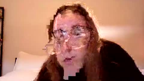 Esther online show from June 2026 02:33:01 PM