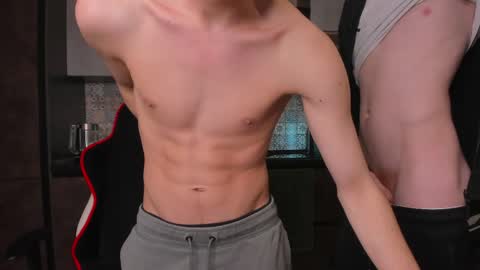 LOUIS online show from March 2026 07:02:02 PM