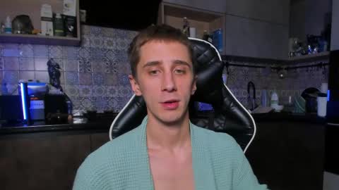 LOUIS online show from April 2026 11:00:02 PM