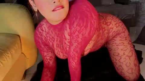 estrella05_ online show from November 2025 05:40:02 AM