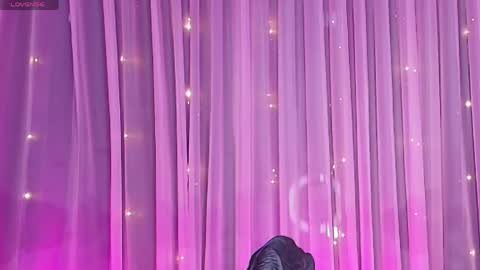 Estrella online show from April 2026 11:54:02 AM