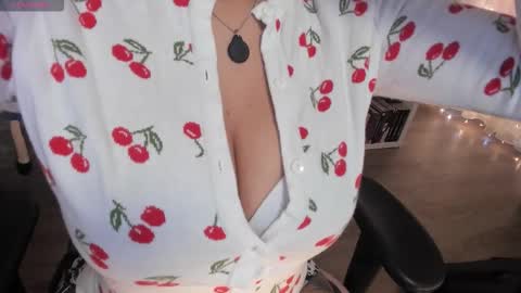 eternalmuse online show from November 2025 09:12:02 AM