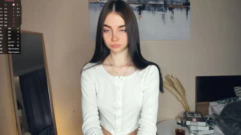 Snapshot of eternity_is_endless chatting on June 2026 07:34:01 AM Mary online show from June 2026 07:34:01 AM