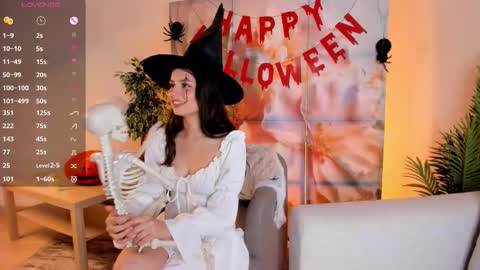 Jessi online show from October 2025 11:00:01 AM