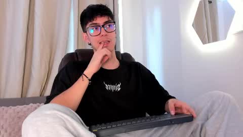 Snapshot of etham_wolf1 chatting on April 2026 06:12:01 PM etham_wolf1 online show from April 2026 06:12:01 PM