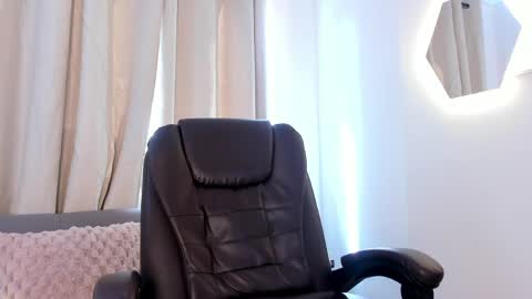 Snapshot of etham_wolf1 chatting on April 2026 07:07:02 PM etham_wolf1 online show from April 2026 07:07:02 PM