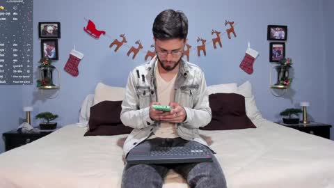 ADAM TAYLOR  ETHAN CAMBAL INDEPENDENT MODELS online show from December 2024 10:28:02 PM