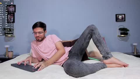 ADAM TAYLOR  ETHAN CAMBAL INDEPENDENT MODELS online show from January 2025 11:23:01 PM