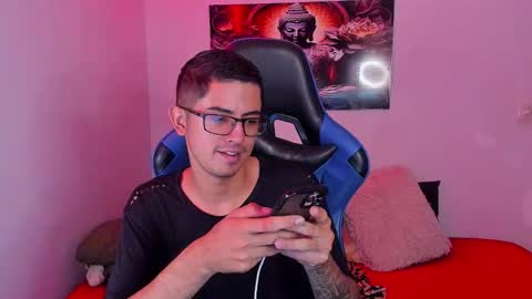 ETHAN SAI online show from December 2025 04:42:02 AM