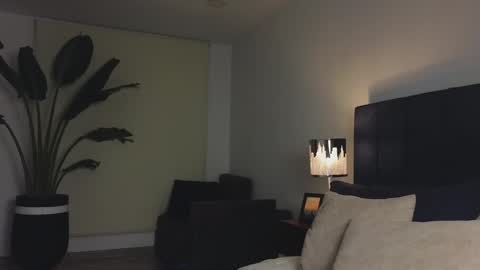 Joan online show from January 2025 03:28:02 AM