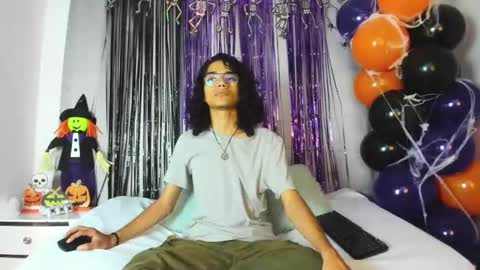 ethanblackwoodd online show from October 2025 10:25:02 PM