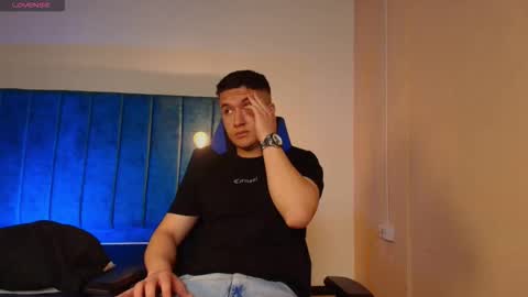 ethanconnor_ online show from October 2025 12:24:01 PM