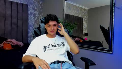 Snapshot of ethanlowell chatting on October 2025 05:51:02 AM ethanlowell online show from October 2025 05:51:02 AM