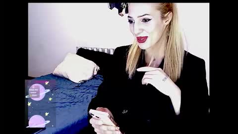 Snapshot of etherealuxx chatting on March 2026 05:19:02 PM Serena online show from March 2026 05:19:02 PM