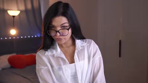 Snapshot of eulabrenneis chatting on December 2025 08:23:01 AM Camila online show from December 2025 08:23:01 AM