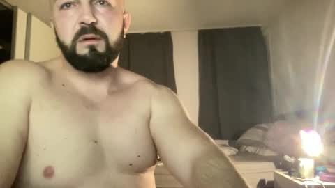 Snapshot of europeloverboy chatting on January 2025 04:58:01 AM europeloverboy online show from January 2025 04:58:01 AM