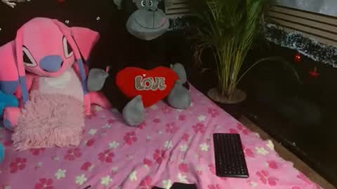 eva_06 online show from December 2025 12:40:01 AM