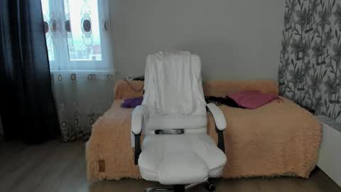 Eva online show from November 2025 07:52:01 AM