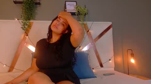 Snapshot of eva_daemon chatting on May 2026 12:01:02 PM EVA DAEMON online show from May 2026 12:01:02 PM